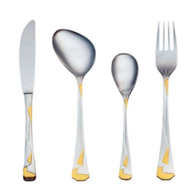 Детский набор Кимоно декорированный золотом (4 предмета) Детский набор Кимоно декорированный золотом (4 предмета)