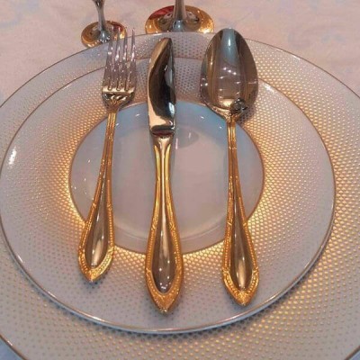 Дополнение к столовым приборам Сенатор декорированное золотом на 6 персон (36 предметов) Дополнение к столовым приборам Сенатор декорированное золотом на 6 персон (36 предметов)